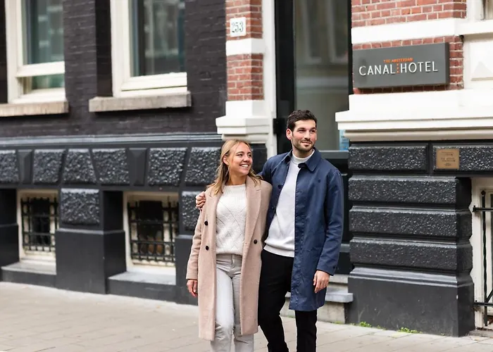 Amsterdam Canal Hotel